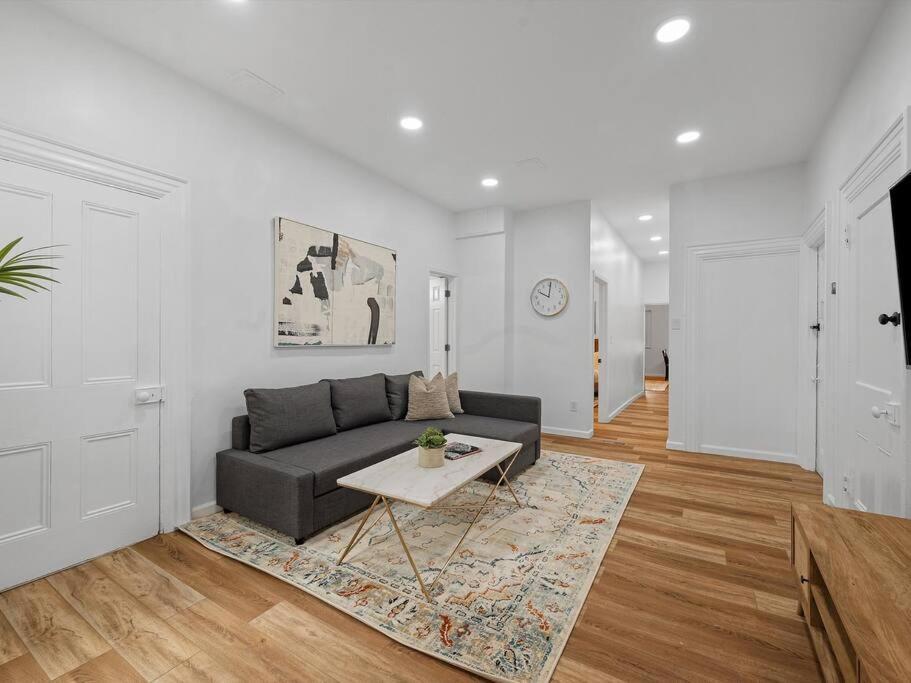 Bloomfield, Shadyside !2 Modern And Spacious Two Bedroom With Free Parking